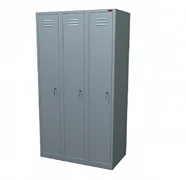 Forma uchun to'rt qismli shkaf